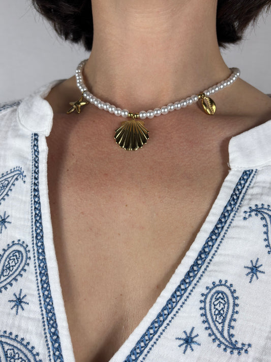 Collier NASSAU